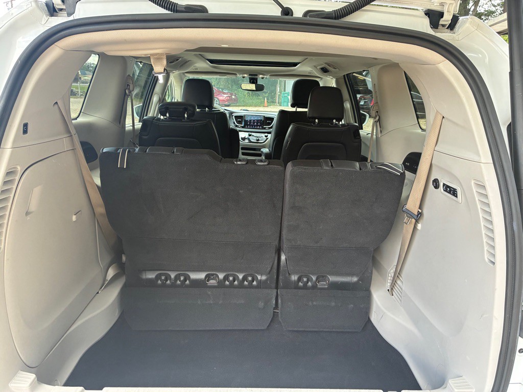 2020 Chrysler Pacifica Image 15