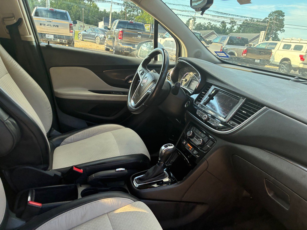 2017 Buick Enclave Image 14