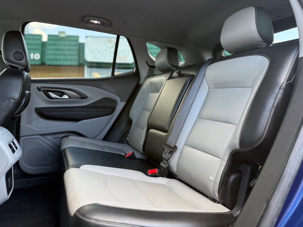 2022 GMC Terrain Image 14