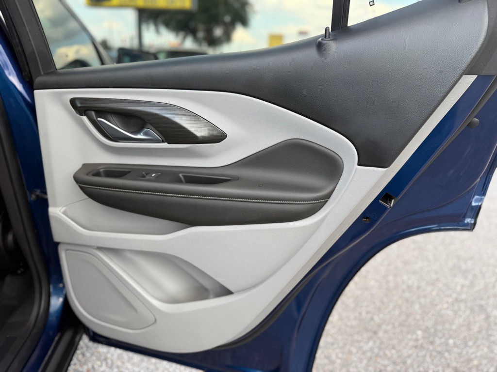 2022 GMC Terrain Image 22