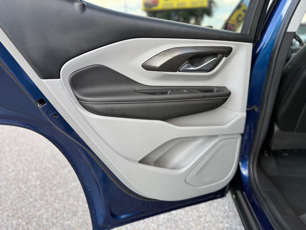 2022 GMC Terrain Image 23