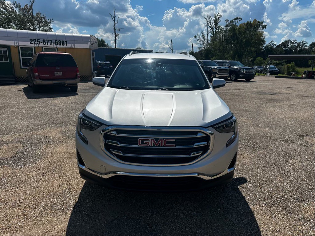 2021 GMC Terrain Image 2