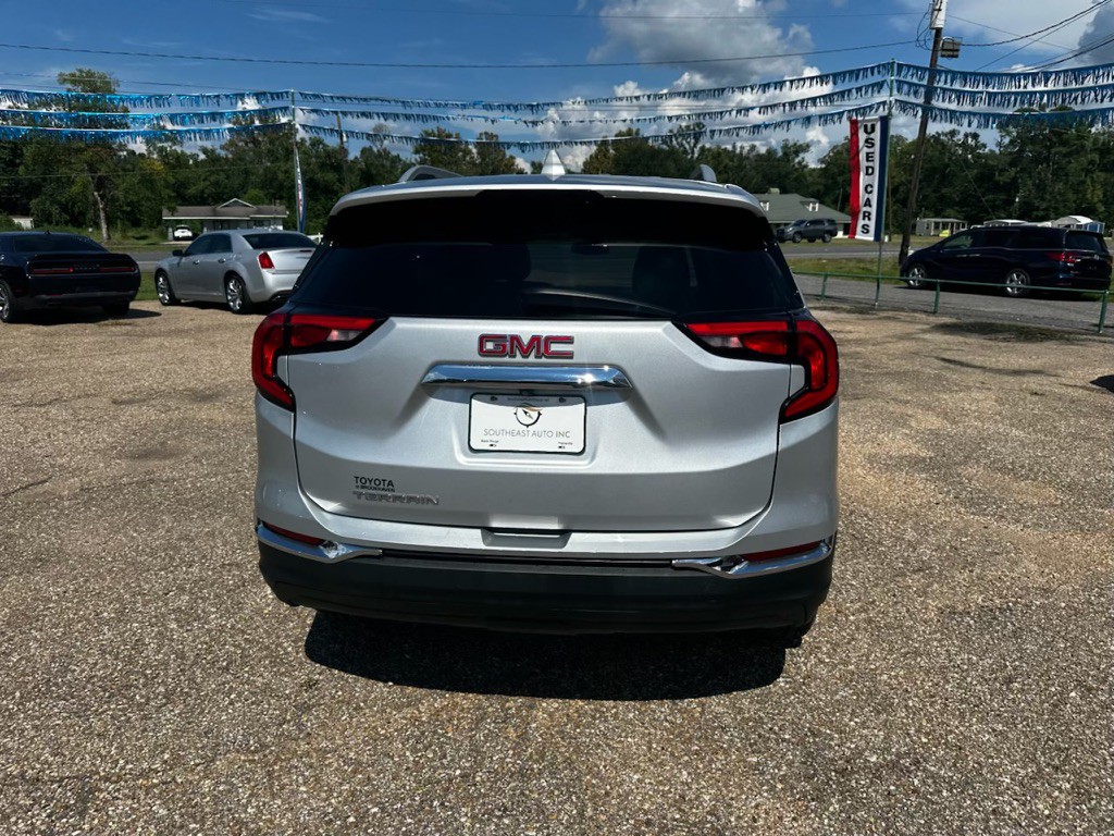 2021 GMC Terrain Image 6