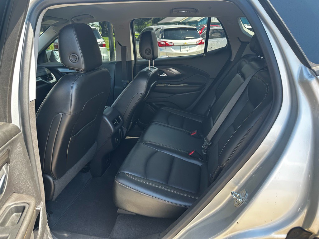 2021 GMC Terrain Image 14