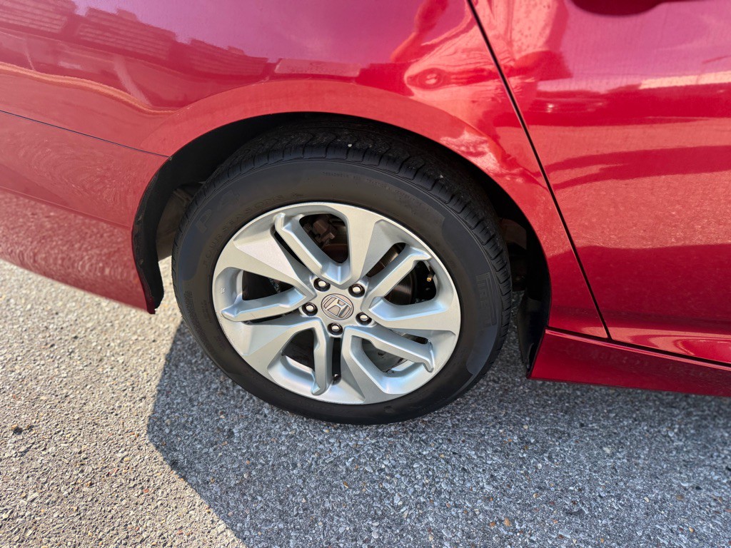 2018 Honda Accord Image 23