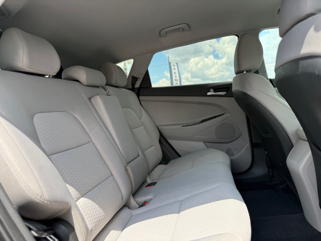 2021 Hyundai Tucson Image 16