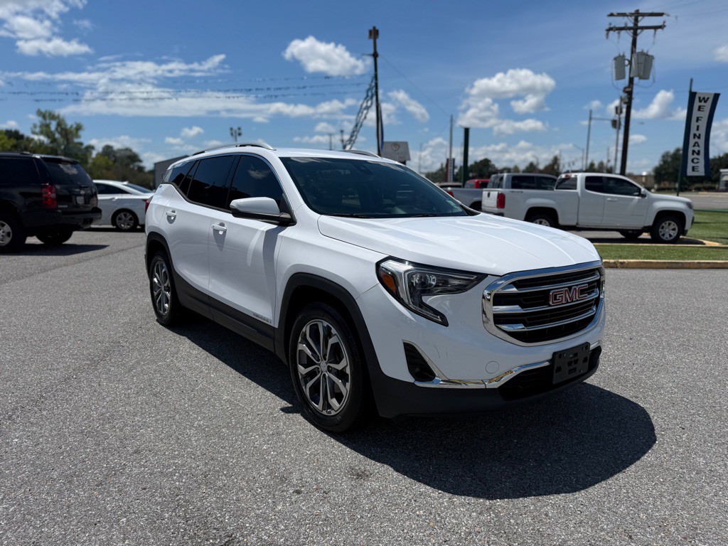 2020 GMC Terrain Image 3