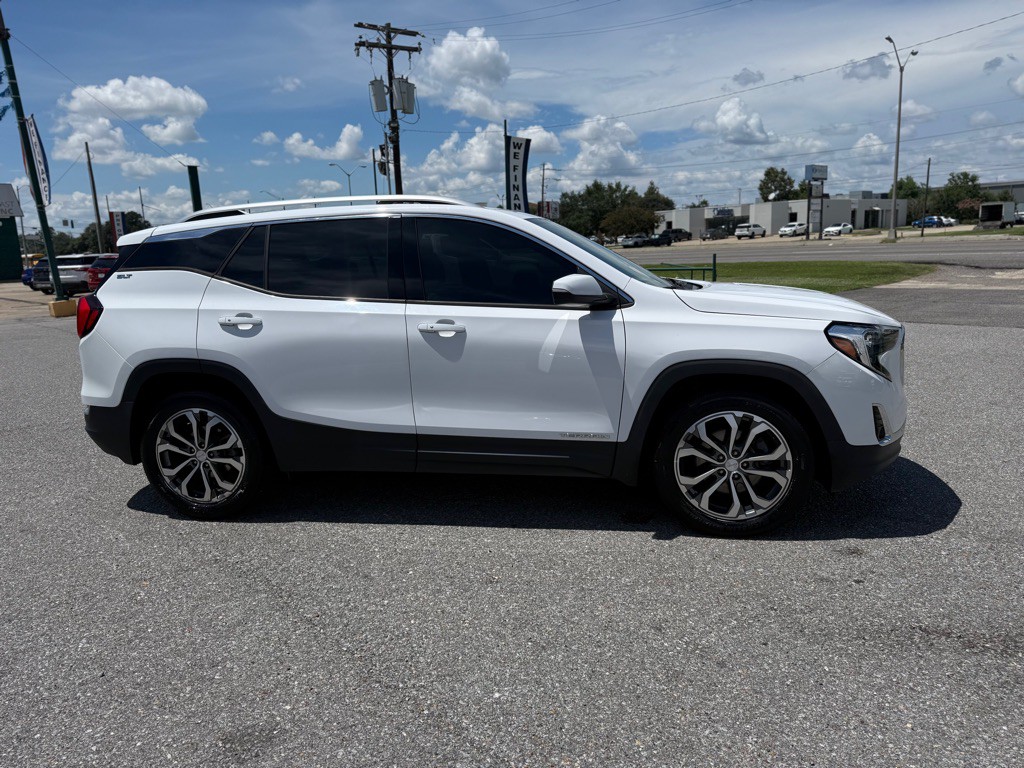 2020 GMC Terrain Image 4