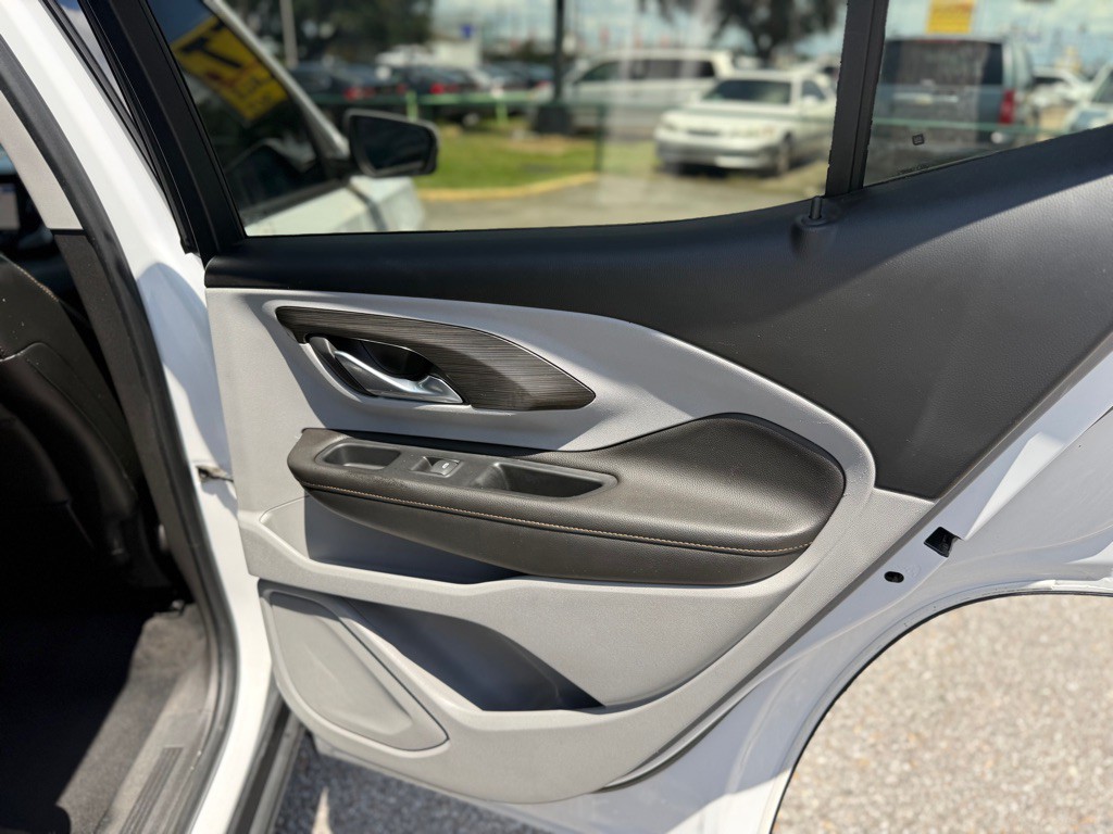 2020 GMC Terrain Image 23