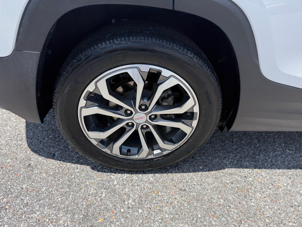 2020 GMC Terrain Image 32