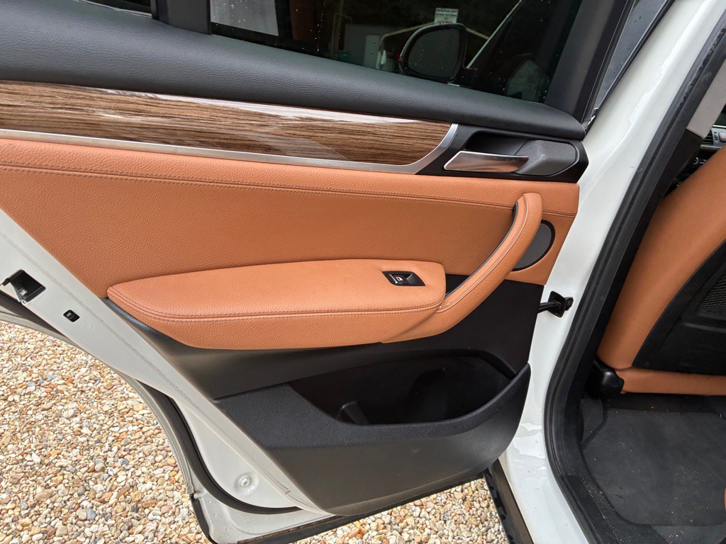 2017 BMW X3 Image 13