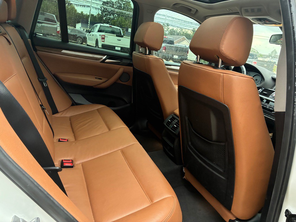 2017 BMW X3 Image 17