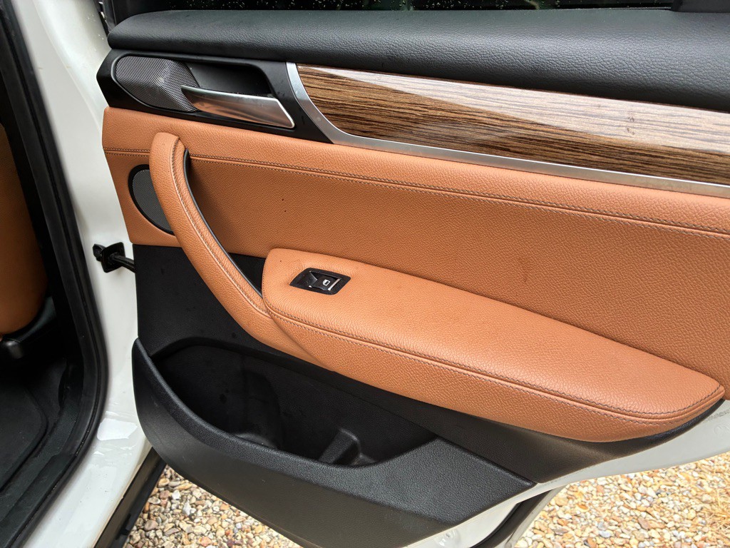 2017 BMW X3 Image 18
