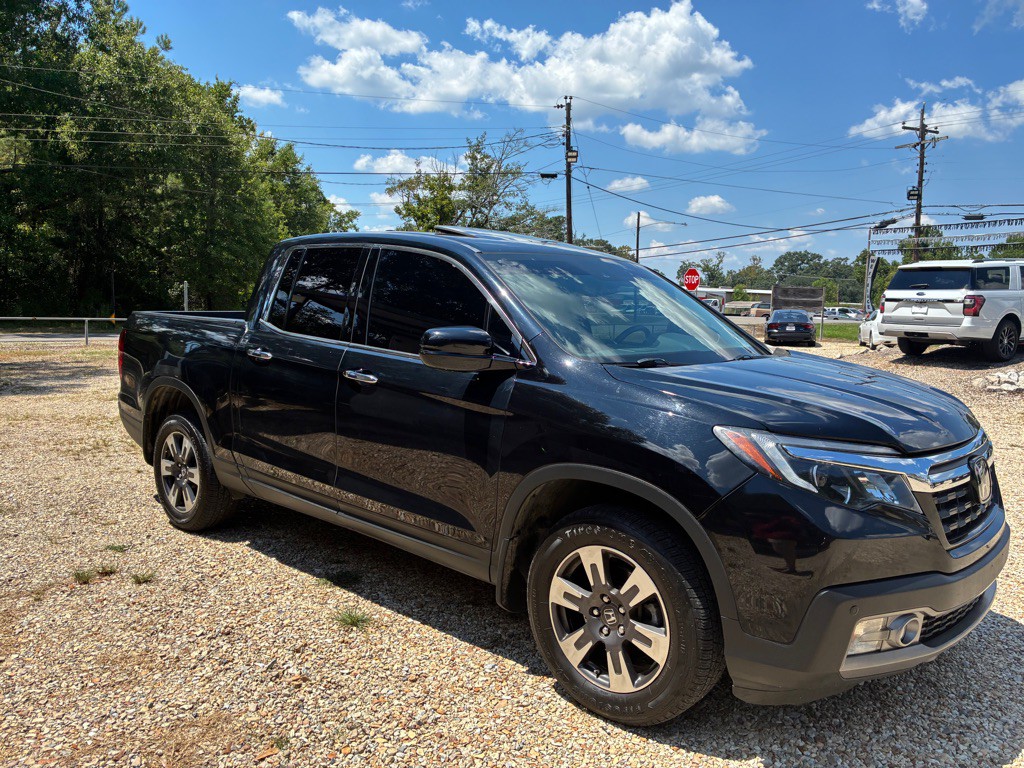 2019 Honda Ridgeline Image 3