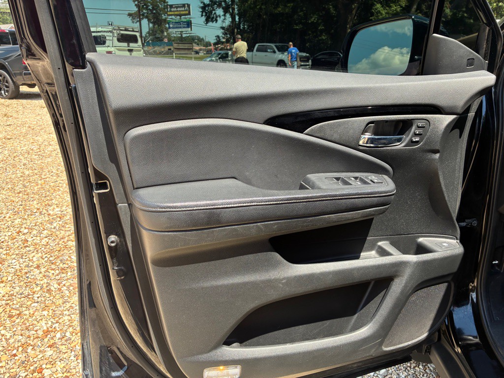 2019 Honda Ridgeline Image 10