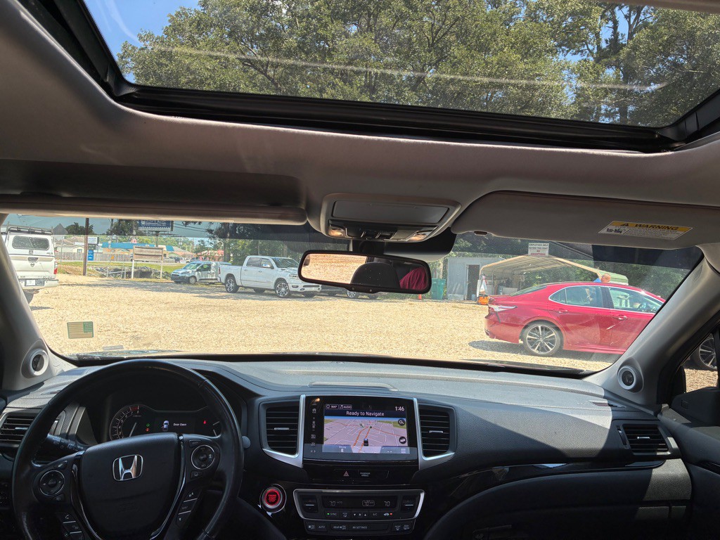2019 Honda Ridgeline Image 17
