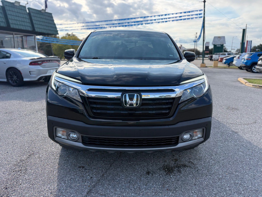 2019 Honda Ridgeline Image 2