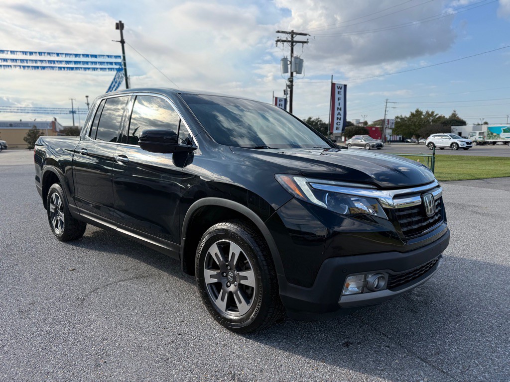 2019 Honda Ridgeline Image 3