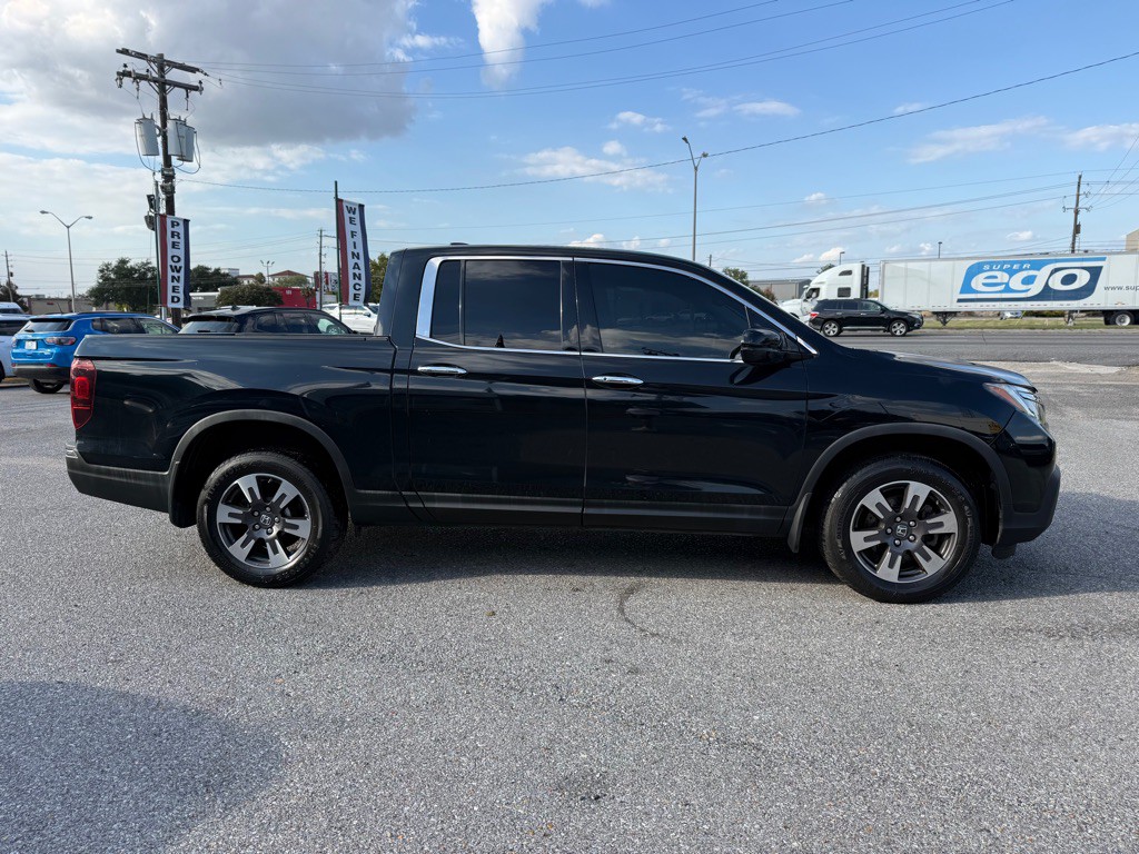 2019 Honda Ridgeline Image 4