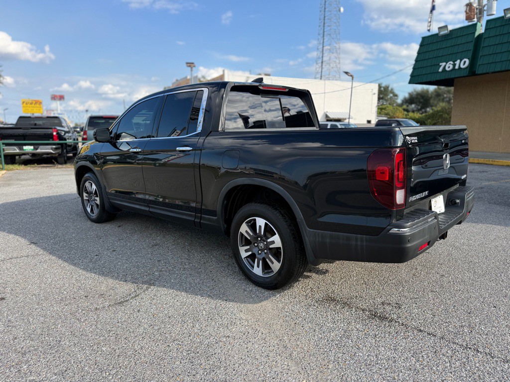 2019 Honda Ridgeline Image 7