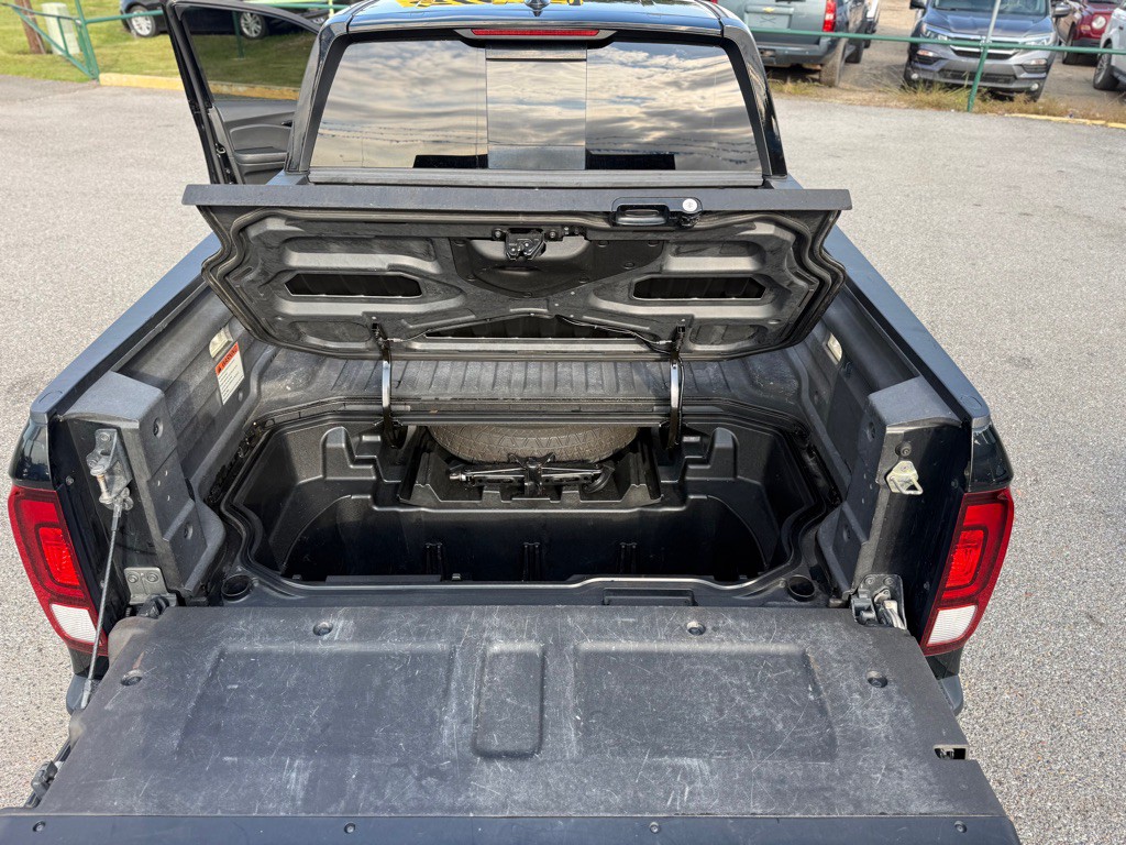 2019 Honda Ridgeline Image 11