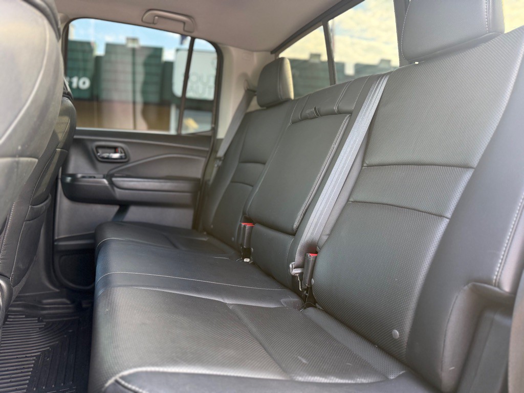 2019 Honda Ridgeline Image 14