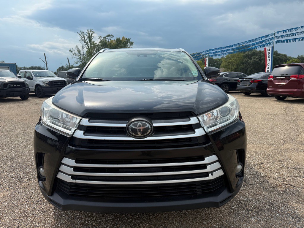 2019 Toyota Highlander Image 2