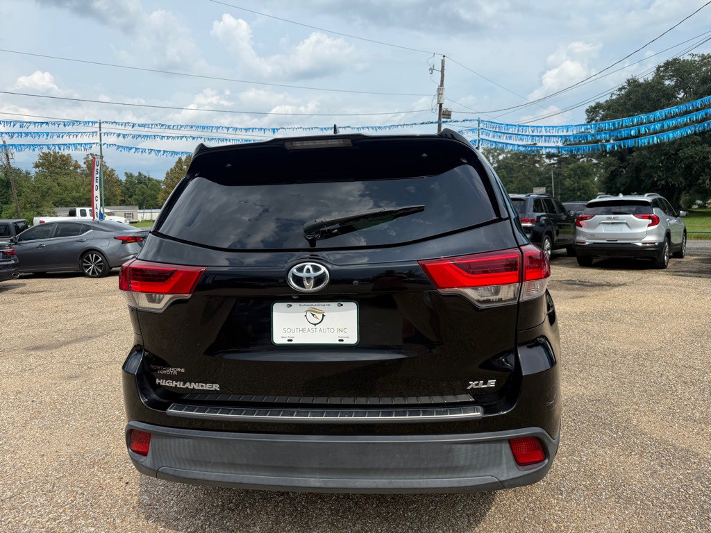 2019 Toyota Highlander Image 6