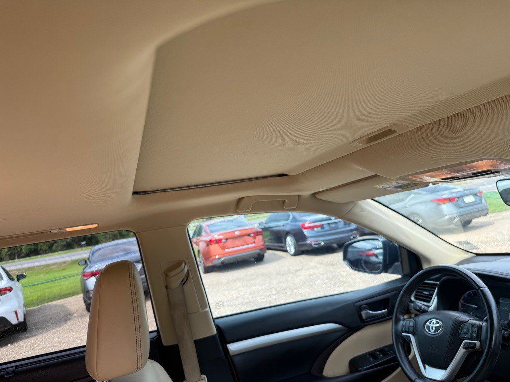 2019 Toyota Highlander Image 13