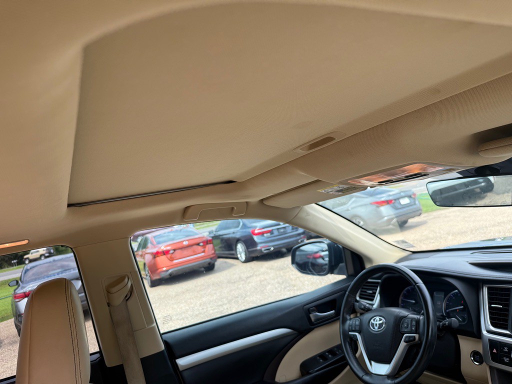2019 Toyota Highlander Image 14