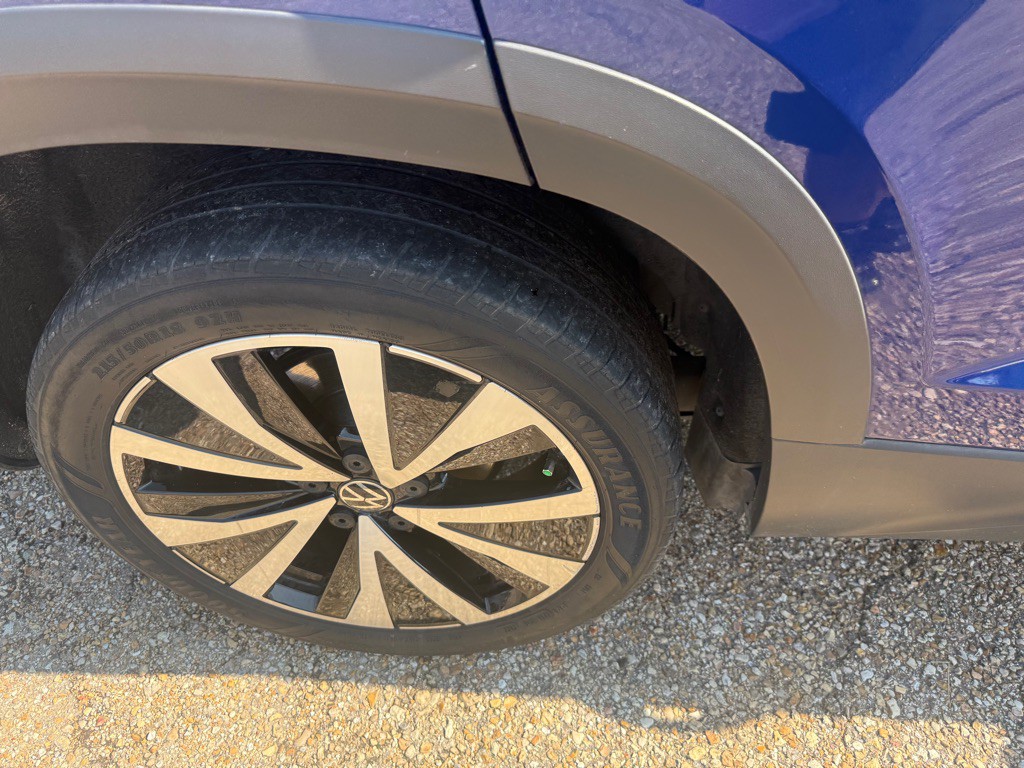 2023 Volkswagen Taos Image 13
