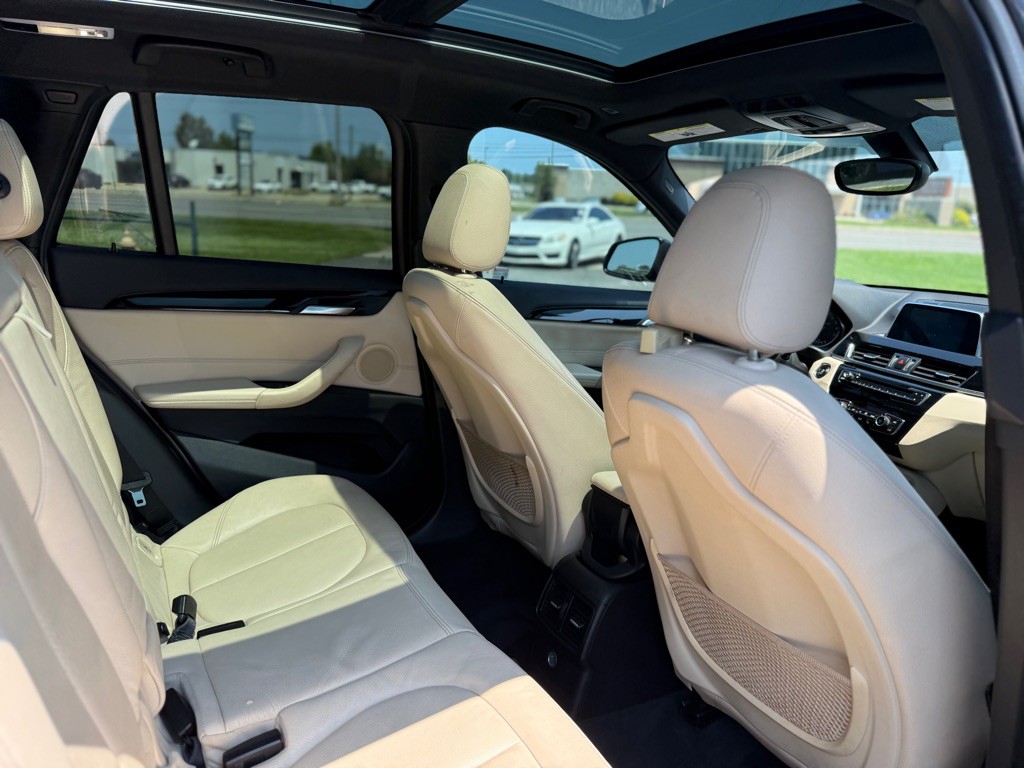 2018 BMW X1 Image 16