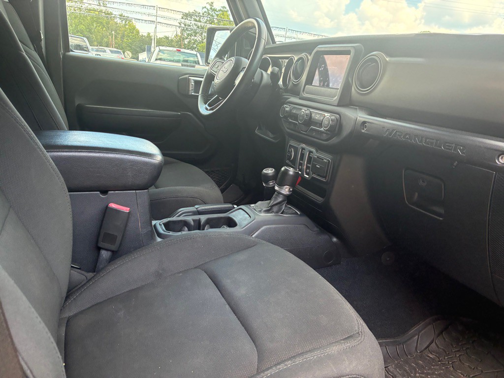 2019 Jeep Wrangler Image 18