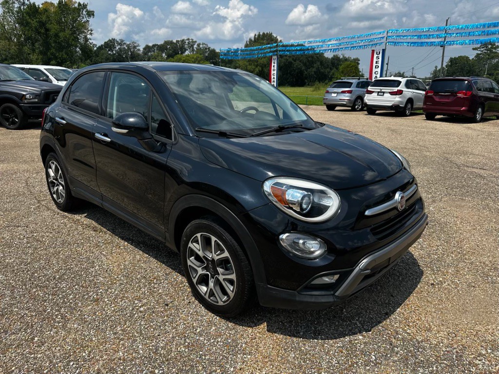 2017 FIAT 500 Image 3