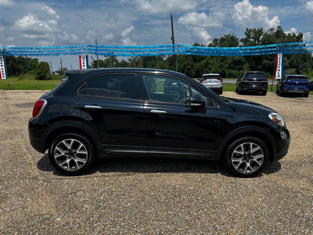 2017 FIAT 500 Image 4