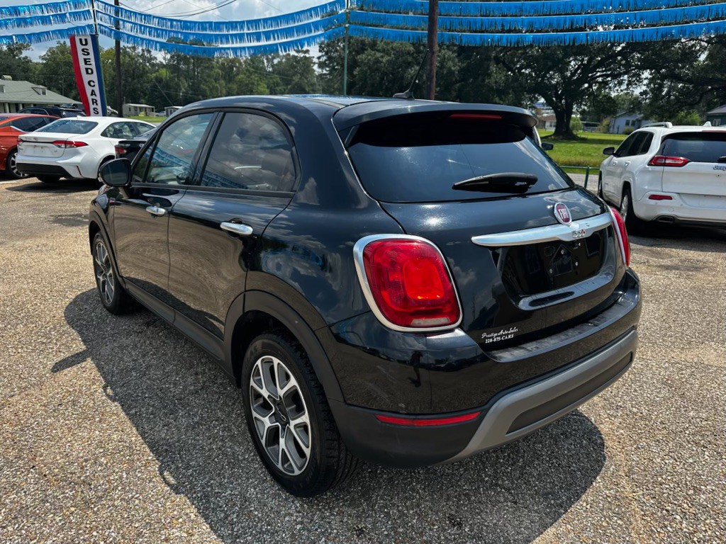 2017 FIAT 500 Image 7