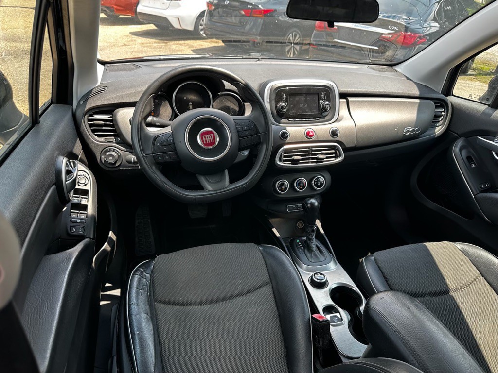 2017 FIAT 500 Image 11
