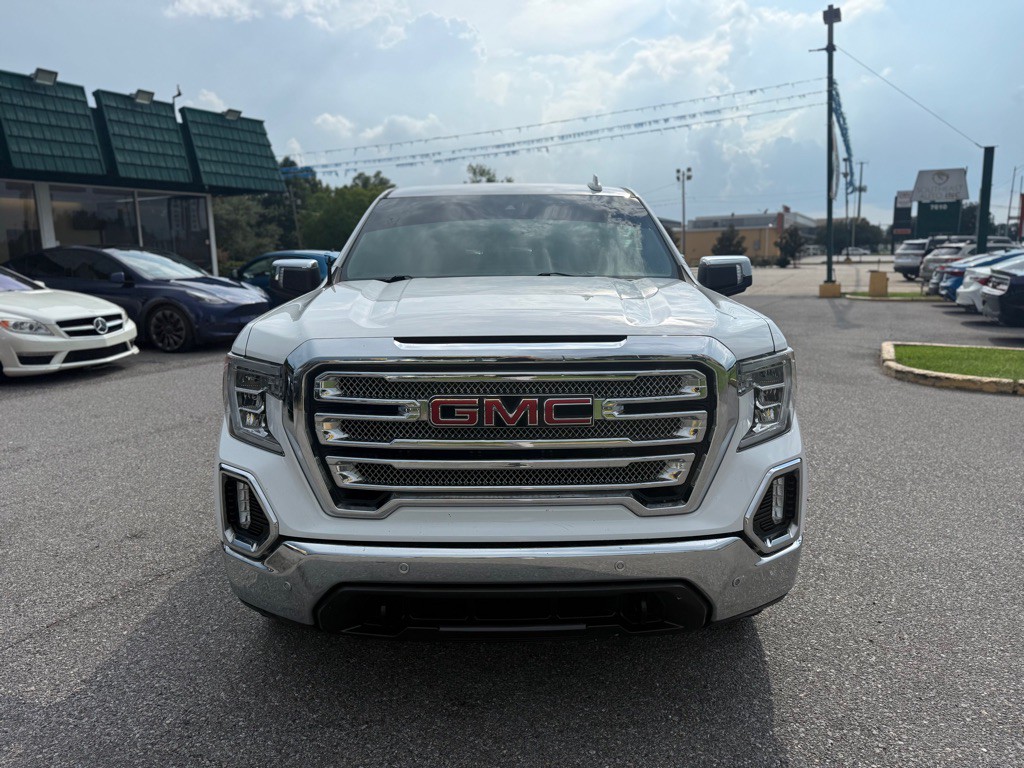 2020 GMC Sierra Image 2