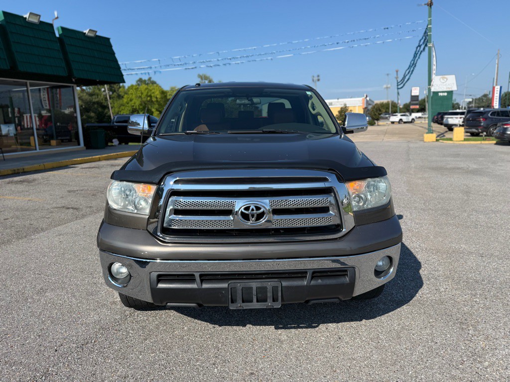 2010 Toyota Tundra Image 2