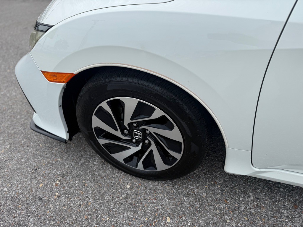 2018 Honda Civic Image 28
