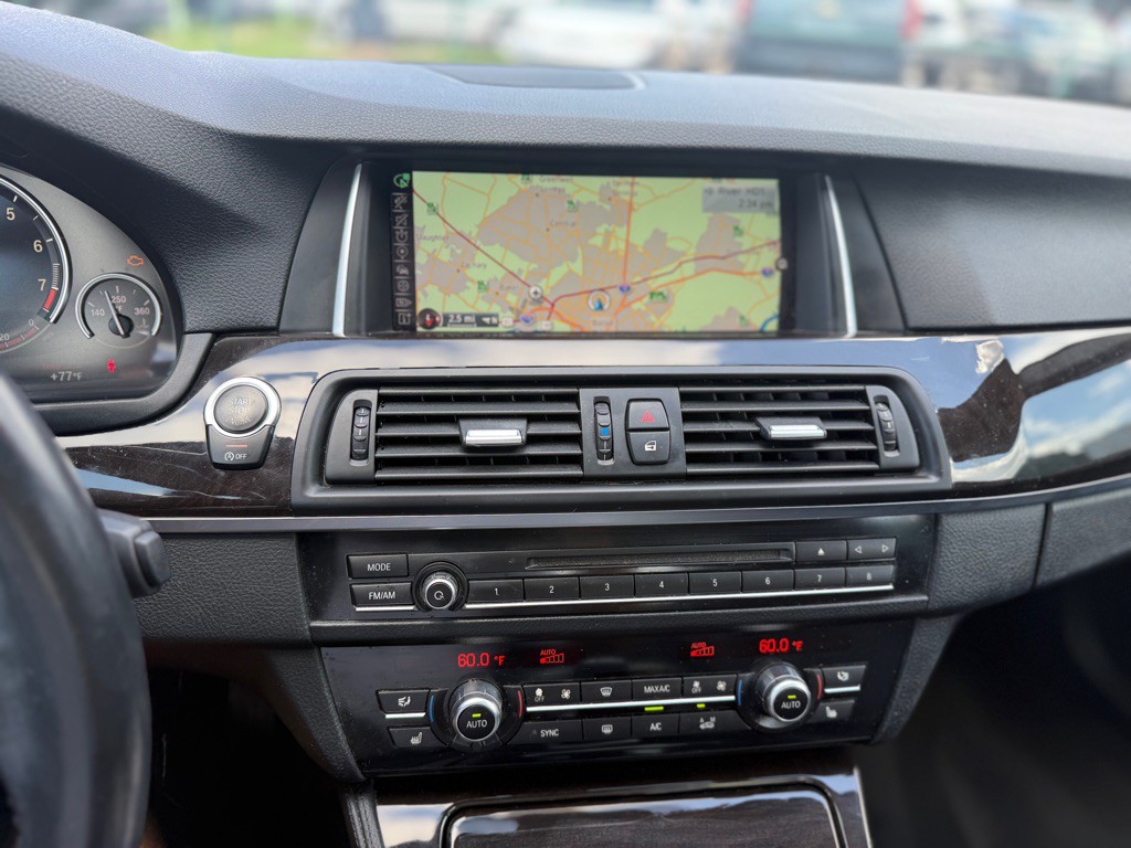 2016 BMW 5 Series Image 23