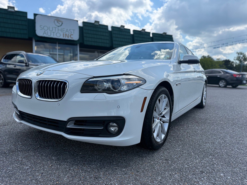 2016 BMW 5 Series Image 29