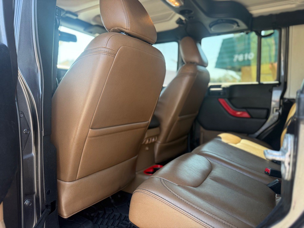 2014 Jeep Wrangler Unlimited Image 14