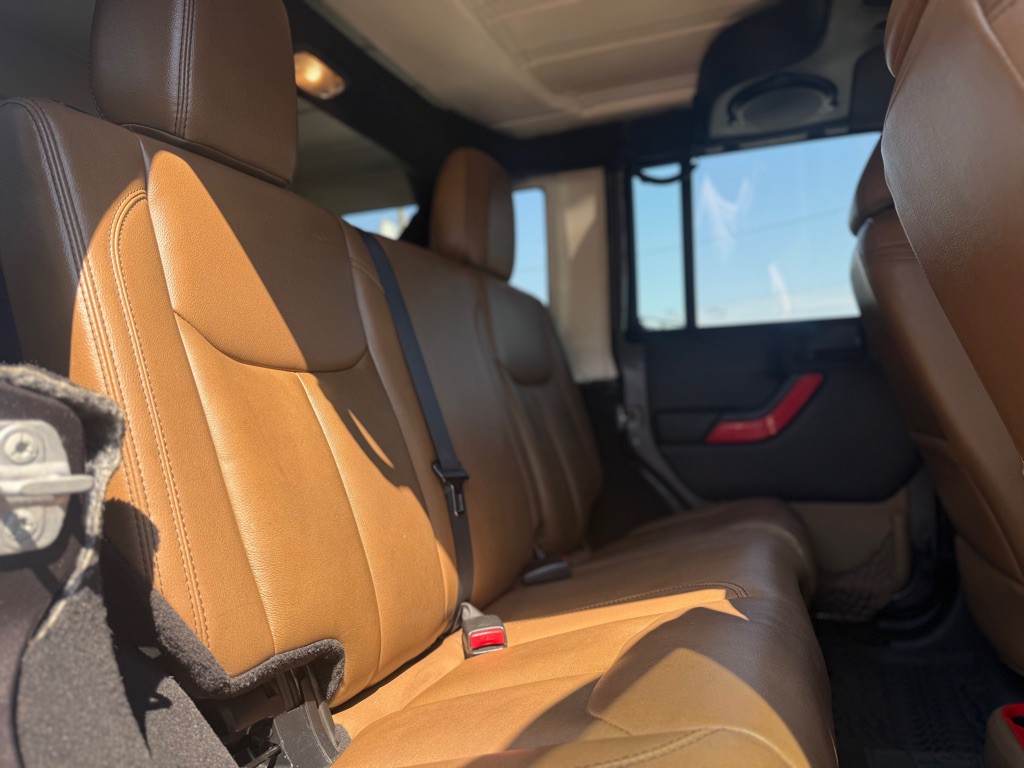 2014 Jeep Wrangler Unlimited Image 17