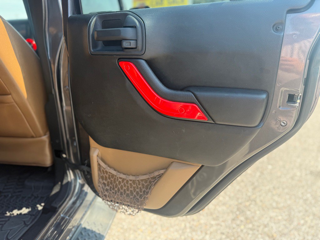 2014 Jeep Wrangler Unlimited Image 21