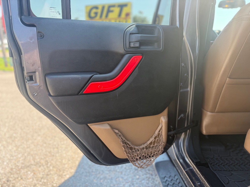 2014 Jeep Wrangler Unlimited Image 23