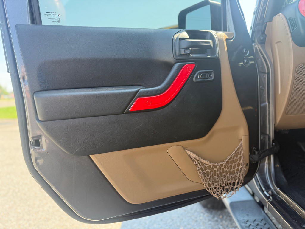 2014 Jeep Wrangler Unlimited Image 24