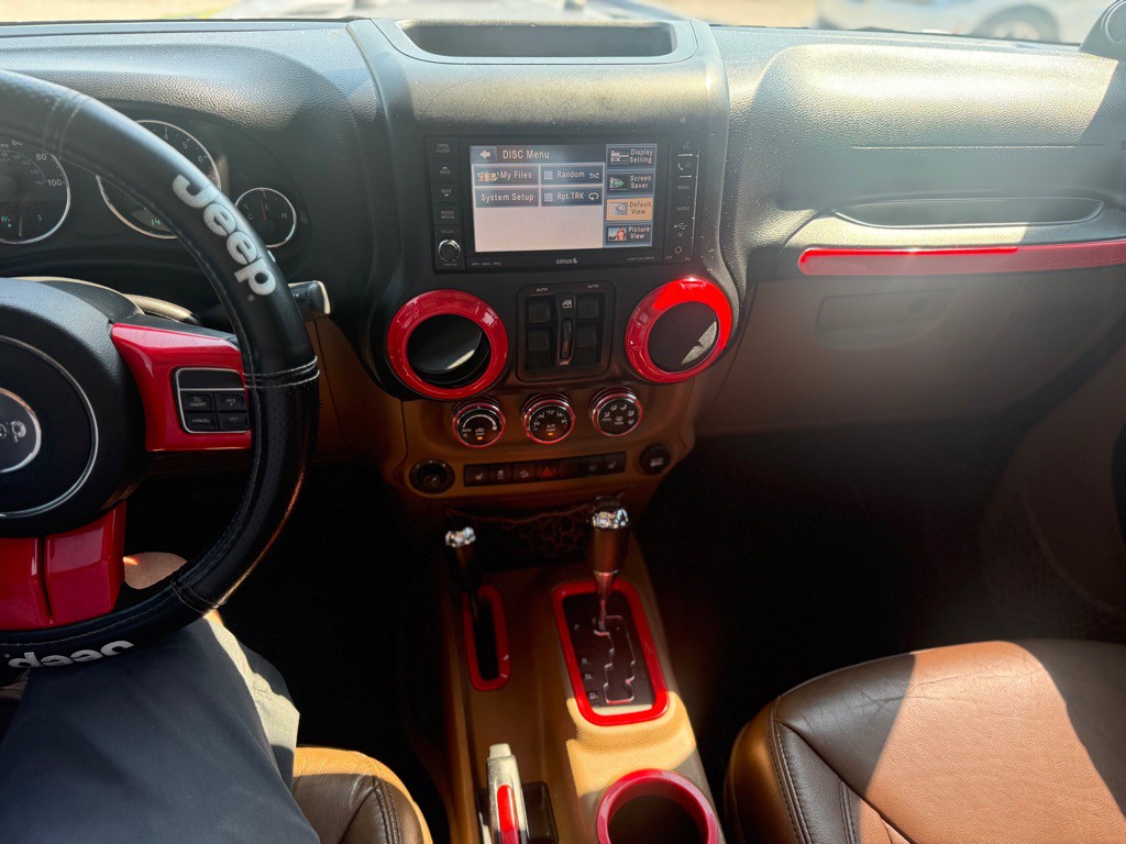 2014 Jeep Wrangler Unlimited Image 25