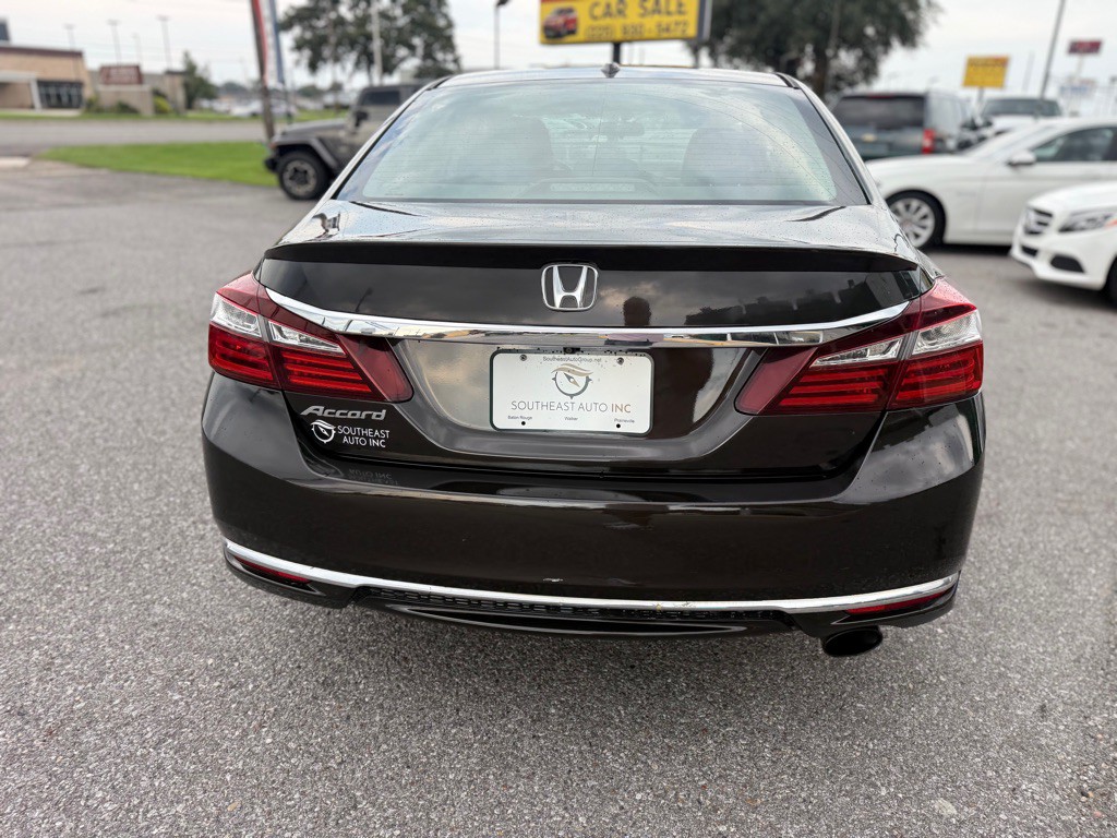 2016 Honda Accord Image 6