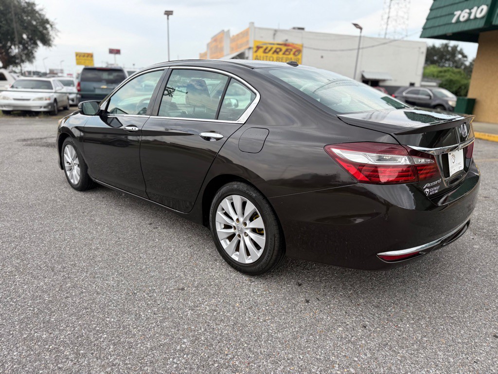 2016 Honda Accord Image 7